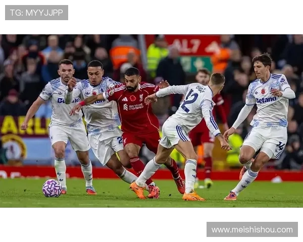 聚焦五大联赛格局演变与竞争态势深度解析赛季变革与豪门博弈全景 聚焦五大联赛格局演变与竞争态势深度解析赛季变革与豪门博弈全景