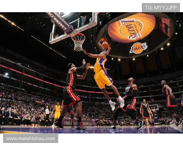 篮球关键三分背后的心理博弈与传奇时刻解析与战术布局和英雄瞬间揭秘 - 副本 - 副本 (2) - 副本 - 副本 篮球关键三分背后的心理博弈与传奇时刻解析与战术布局和英雄瞬间揭秘 - 副本 - 副本 (2) - 副本 - 副本